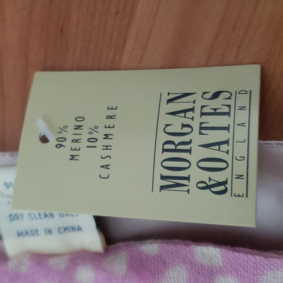 Morgan & Oates wrap/scarf - Picture 6 of 6